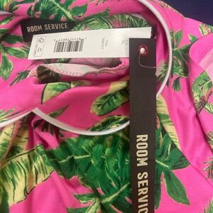 Room Service Beverly Hills hotel  Leaf Print Pajama Set nwt! Large